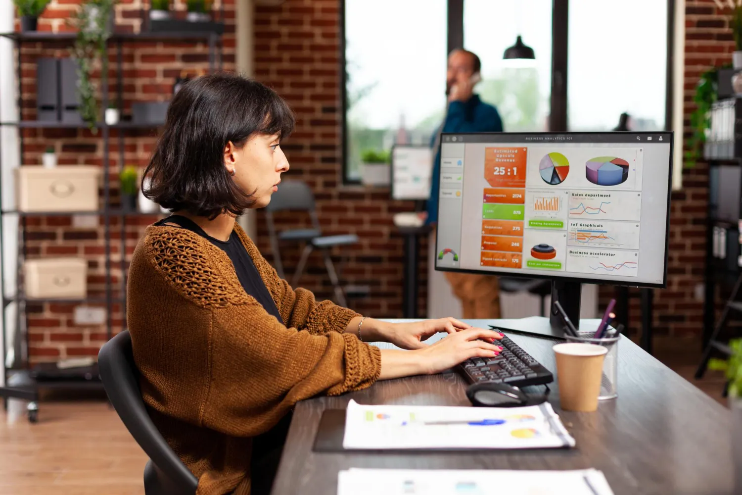 Best Prezi Alternatives (2025) 